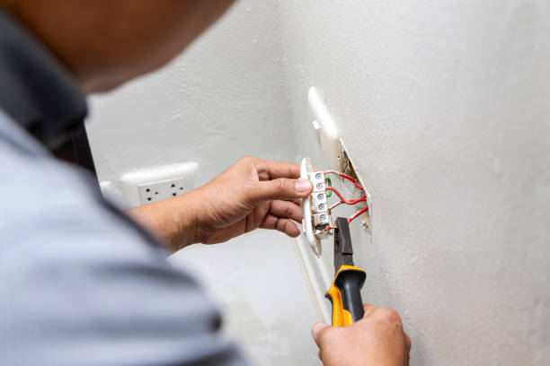Best Affordable Emergency Electrician  in Shrub Oak, NY